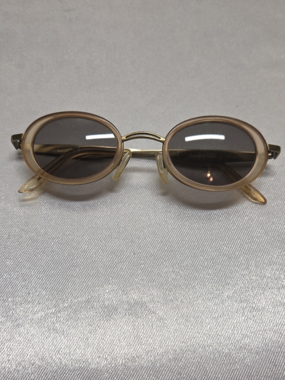 Kenneth Cole Oval Sunglasses in Light Brown and Gold Vintage 90s Smart Festival